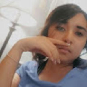 Meet your Posher, Alexis